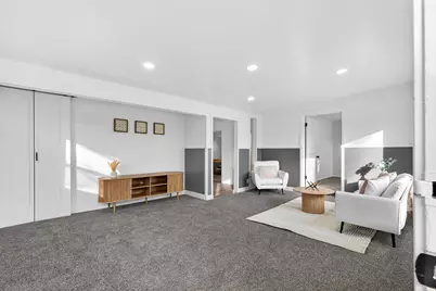 1090 Harrop St, Ogden, UT 84404 - Photo 6