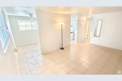 2530 S Parkcrest Dr, West Valley, UT 84119 - Photo 6