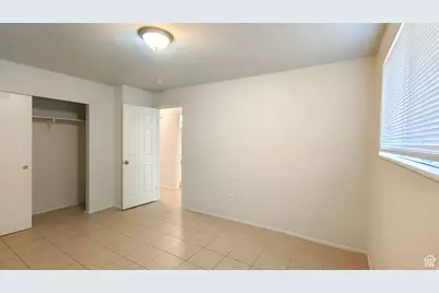 2530 S Parkcrest Dr, West Valley, UT 84119 - Photo 4