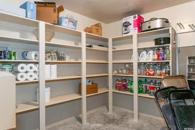 1090 N 3500 W, Vernal, UT 84078 - Photo 26