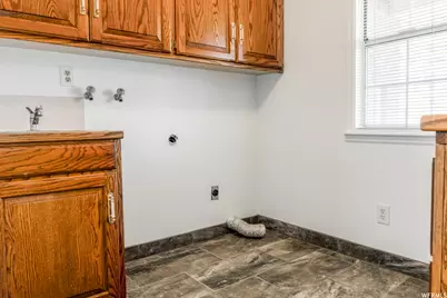 1090 N 3500 W, Vernal, UT 84078 - Photo 24