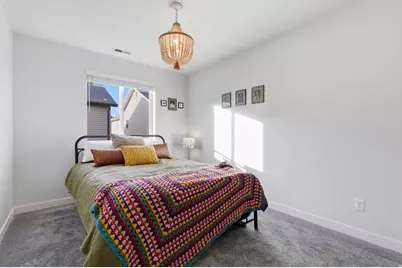 1090 W Stonehaven Dr, North Salt Lake, UT 84054 - Photo 18