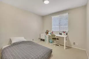 2600 E Oak Creek Dr, Sandy, UT 84093 - Photo 14