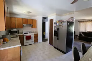 4452 S Red Cherry Cir W, West Valley, UT 84120 - Photo 4