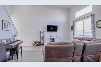 4259 E Hill View Dr, Eagle Mountain, UT 84005 - Photo 12