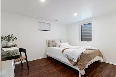 5831 S Beaumont Dr E, Holladay, UT 84121 - Photo 14