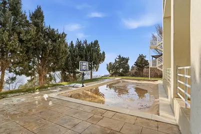 1878 E Ridge Point Dr S, Bountiful, UT 84010 - Photo 48