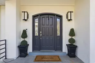 1878 E Ridge Point Dr S, Bountiful, UT 84010 - Photo 2