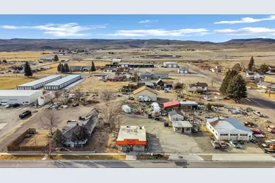 289 N Main St, Loa, UT 84747 - Photo 34