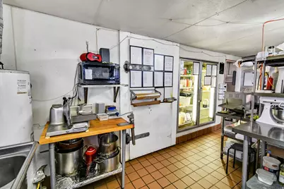 289 N Main St, Loa, UT 84747 - Photo 22