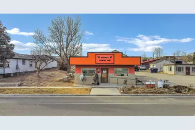 289 N Main St, Loa, UT 84747 - Photo 2