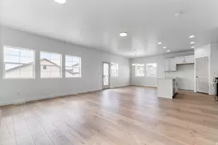 8204 W Sentinal Peak Dr, Magna, UT 84044 - Photo 10