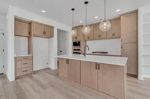 7224 S Gravel Cross Way E, West Jordan, UT 84081 - Photo 4