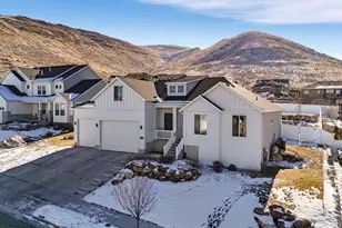 6651 W Sky Bird Cir, Herriman, UT 84096 - Photo 4