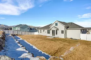 6651 W Sky Bird Cir, Herriman, UT 84096 - Photo 32