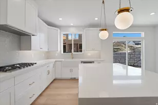 295 E 2050 S, Bountiful, UT 84010 - Photo 20