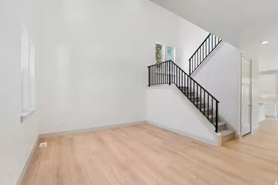 295 E 2050 S #1, Bountiful, UT 84010 - Photo 2