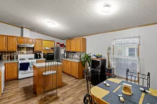 7032 W Apaloosa Dr, West Valley, UT 84128 - Photo 10