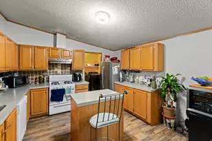 7032 W Apaloosa Dr, West Valley, UT 84128 - Photo 14