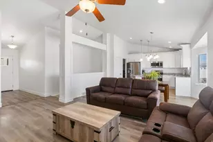 4854 N Cliffrose Dr, Eagle Mountain, UT 84005 - Photo 10