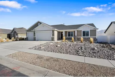 4854 N Cliffrose Dr, Eagle Mountain, UT 84005 - Photo 2