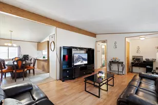 259 Lionel St, North Salt Lake, UT 84054 - Photo 6