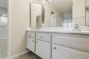 241 N Vine St E, Salt Lake City, UT 84103 - Photo 24