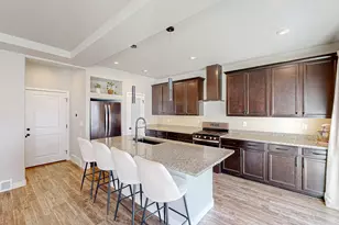 2647 N Wallace Way, Lehi, UT 84048 - Photo 2