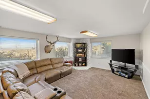 1127 N 3150 E, Layton, UT 84040 - Photo 28