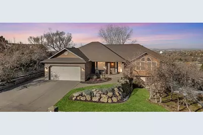 1127 N 3150 E, Layton, UT 84040 - Photo 2