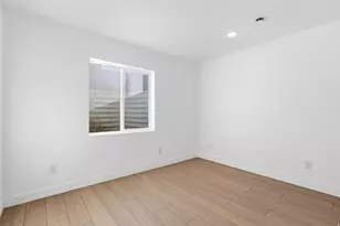 1067 W Fallow Dr, Saratoga Springs, UT 84045 - Photo 44