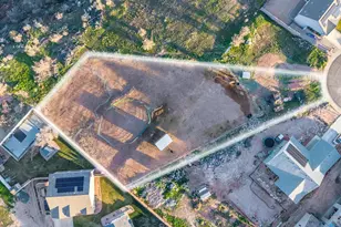 210 W Peachtree Dr, Toquerville, UT 84774 - Photo 1