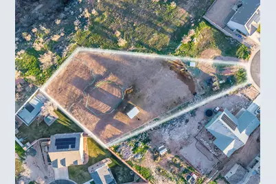 210 W Peachtree Dr, Toquerville, UT 84774 - Photo 2