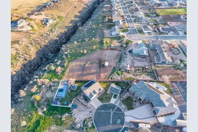 210 W Peachtree Dr, Toquerville, UT 84774 - Photo 48