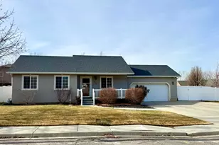 553 N 350 W, Santaquin, UT 84655 - Photo 2