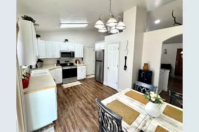 553 N 350 W, Santaquin, UT 84655 - Photo 8