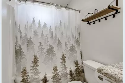 5203 W Courtly Ln S, Herriman, UT 84096 - Photo 16