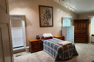 2096 E Linden Cir, Holladay, UT 84121 - Photo 14