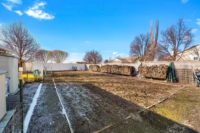 142 W 450 N, Lindon, UT 84042 - Photo 38