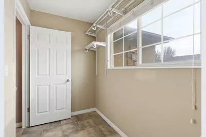 2204 E View Dr, South Weber, UT 84405 - Photo 32