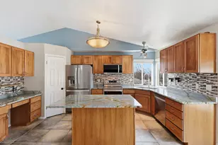 2204 E View Dr, South Weber, UT 84405 - Photo 8