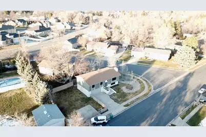 2203 E 1200 N, Layton, UT 84040 - Photo 30