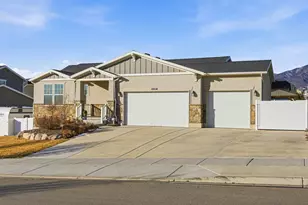 8014 S Barton Ridge Rd, West Jordan, UT 84081 - Photo 2