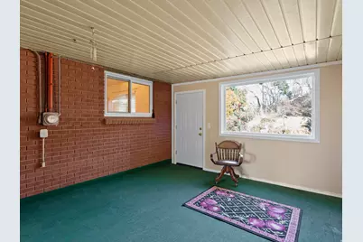 975 E 1050 N, Bountiful, UT 84010 - Photo 12