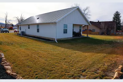 35 E 500 S, Mount Pleasant, UT 84647 - Photo 32