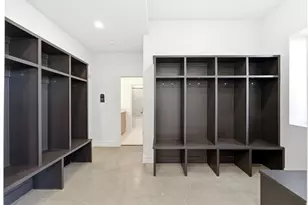 7571 S Prospector Dr E, Cottonwood Heights, UT 84121 - Photo 4