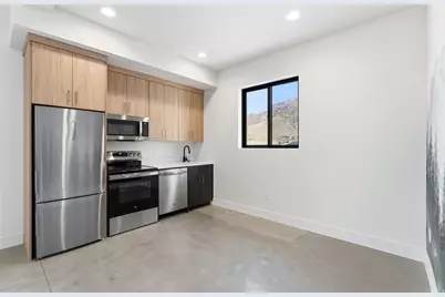 7571 S Prospector Dr E, Cottonwood Heights, UT 84121 - Photo 16