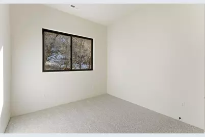 7571 S Prospector Dr E, Cottonwood Heights, UT 84121 - Photo 24