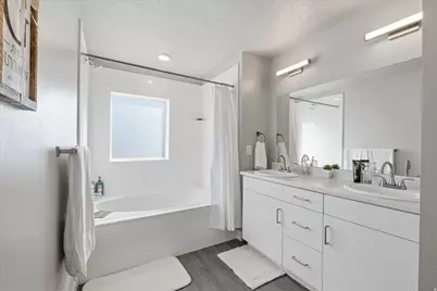 698 E 730 N, Hyrum, UT 84319 - Photo 24