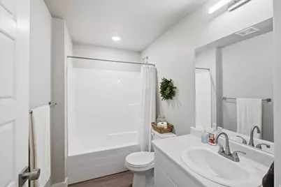 698 E 730 N, Hyrum, UT 84319 - Photo 16